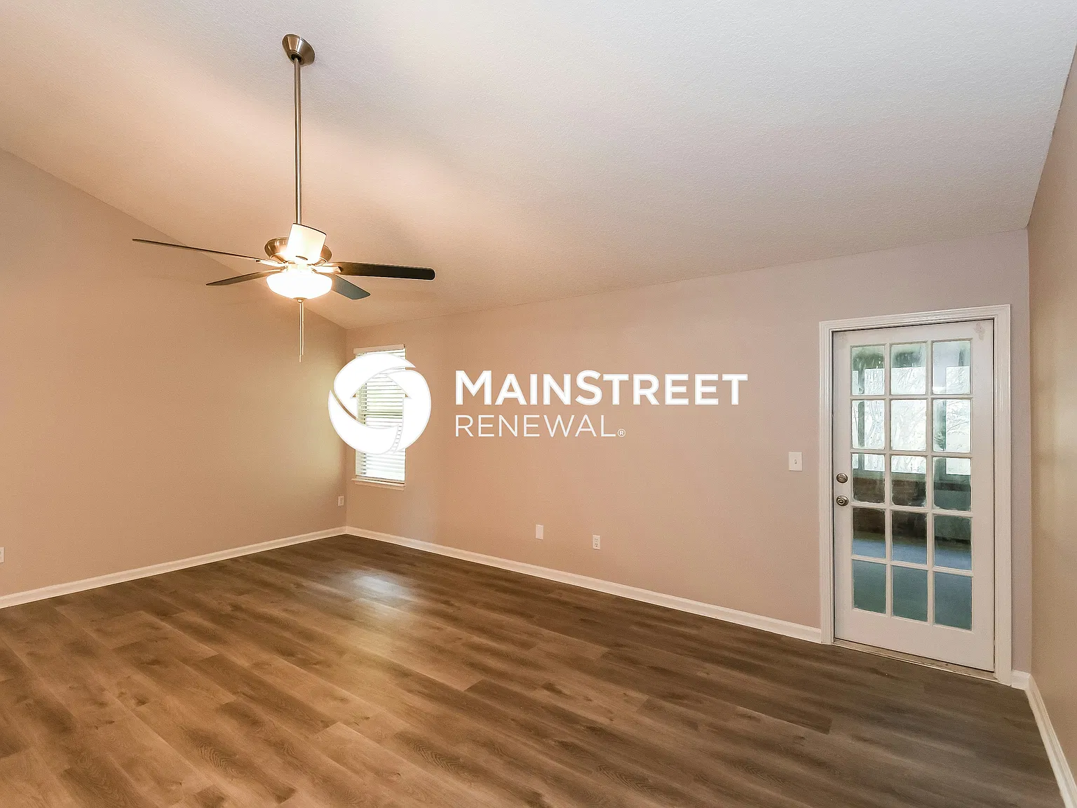 8478 Starbrite Ct — Photo 2
