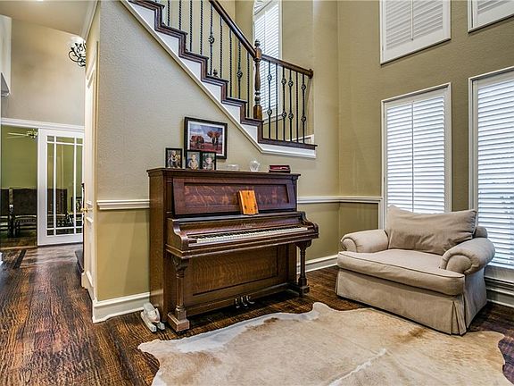 5th image of 1713 Glen Springs Dr