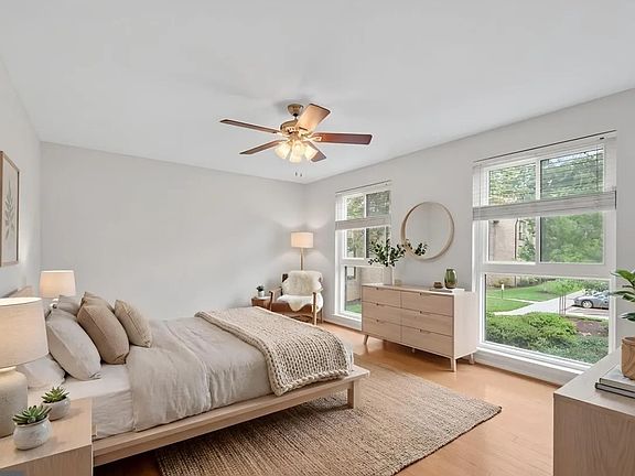 3rd image of 2060 Royal Fern Ct Suite 11A