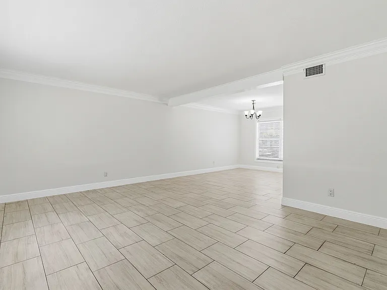 7014 Edenbrook Ct — Photo 7