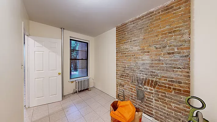 Rented by Bond New York | media 4