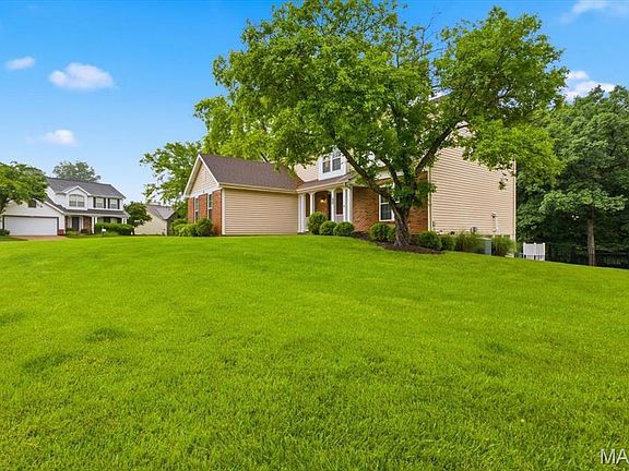 3rd image of 20 Greystoke Ct