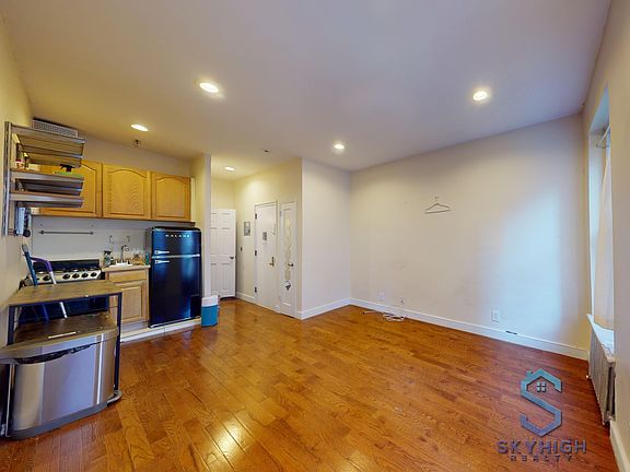 3rd image of 1598 3rd Ave APT 2D