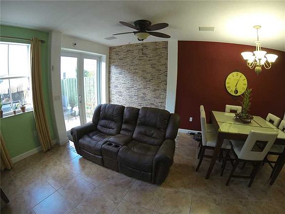 5th image of 1022 NW 102nd Ct #1022