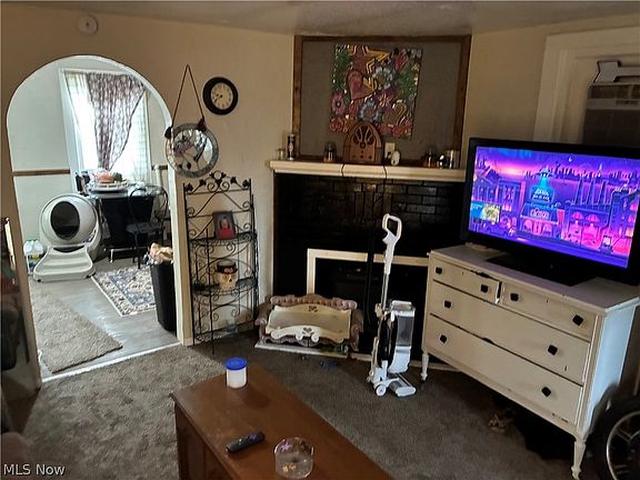 5th image of 134 Harmon Ave NE