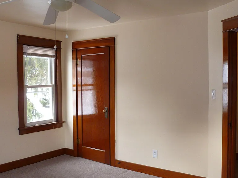 144 School St — Photo 13