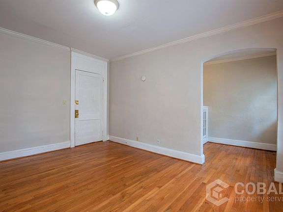 3rd image of 678 Somerset Ter NE APT 6