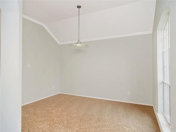 5th image of 1243 Sawsawi Trl