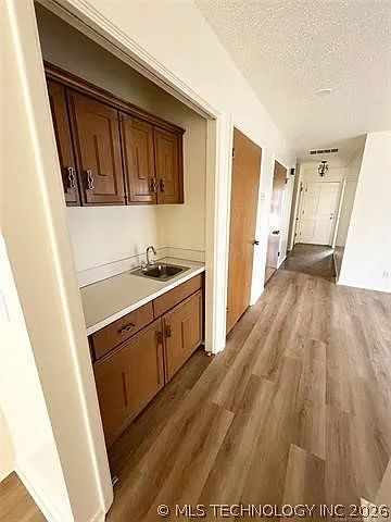 5701 S Harvard Ct #B — Photo 5