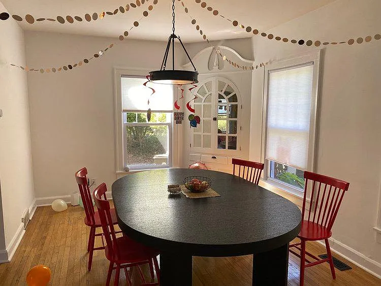 5 bed, 3214 sqft, $4,600 — Photo 3