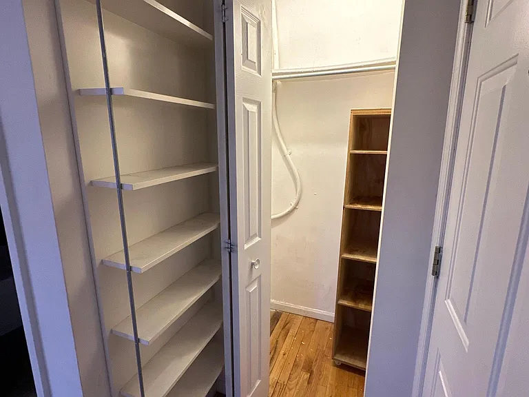 1503 W Nelson St #3R — Photo 3