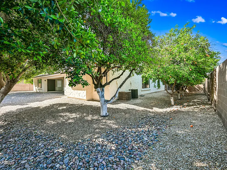 4463 E Downing Cir — Photo 33
