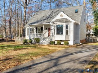 13706 Danbury Dr, Midlothian, VA 23113