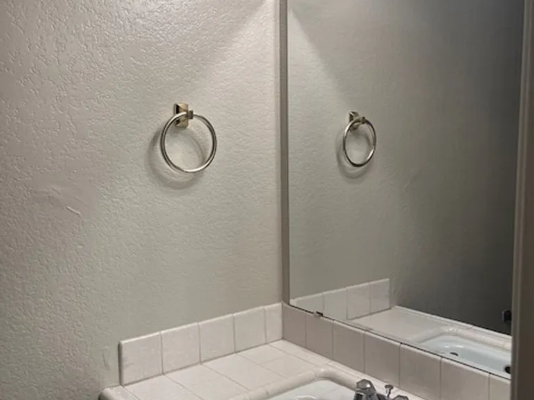 2600 Chandler Ct #31 — Photo 9