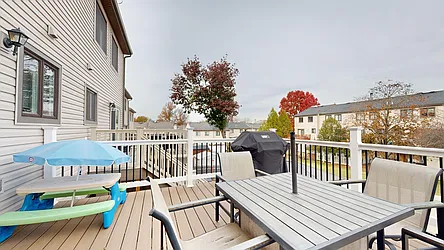 39 Hemlock Court, #1