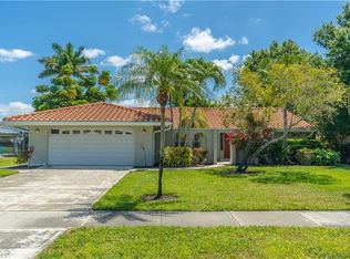 2224 Kings Lake Blvd, Naples, FL 34112