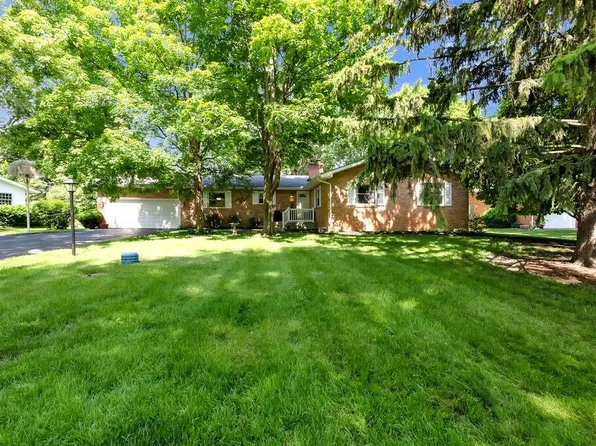 1361 Deerlick Dr, Columbus, OH 43228