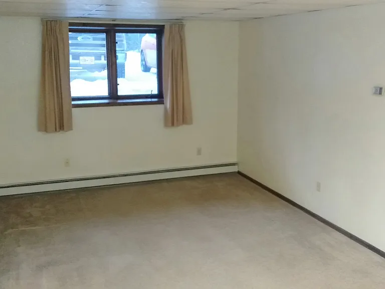 404 Kit Blvd #2 — Photo 3