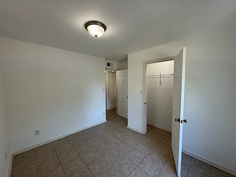 234 Adcock Rd #G — Photo 4