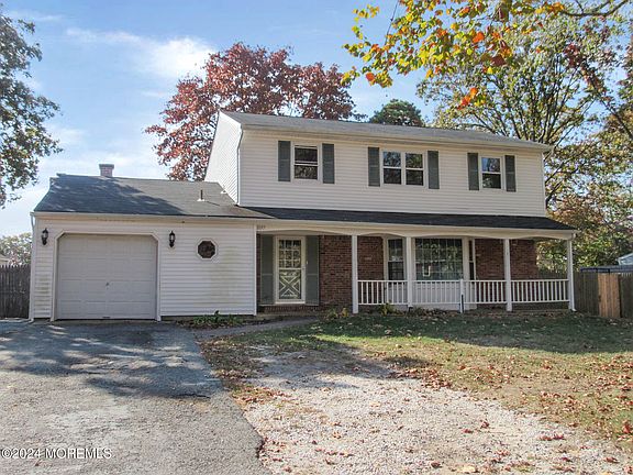 2nd image of 1077 Fairview Drive