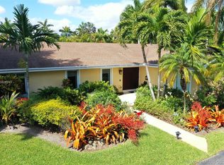 10180 SW 71st Ave, Pinecrest, FL 33156