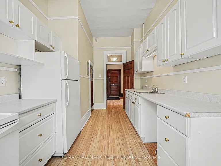 413 Elgin St #1 — Photo 13