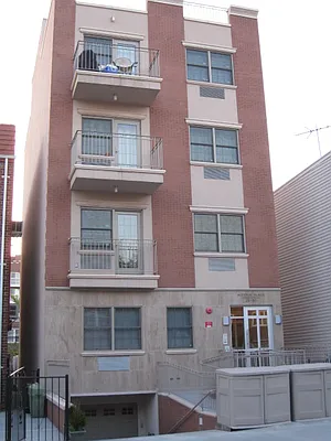 Rented by Alexiou Realty | media 13