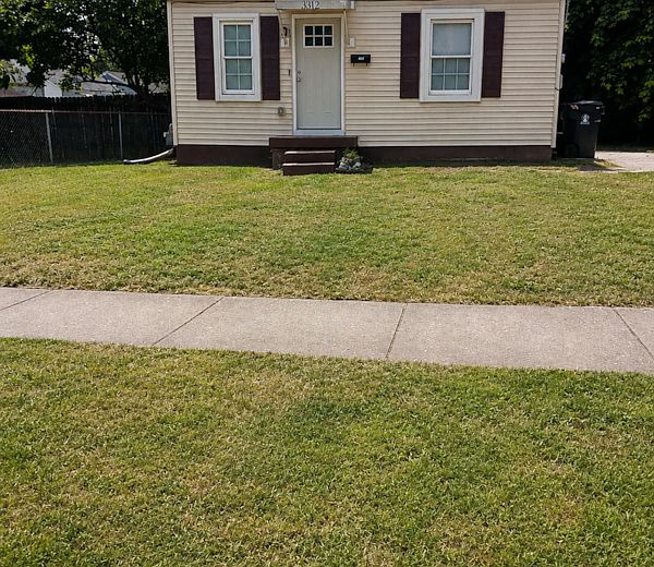 1st image of 3312 Powell Ave