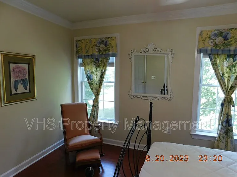 2055 Freeman Dr — Photo 17