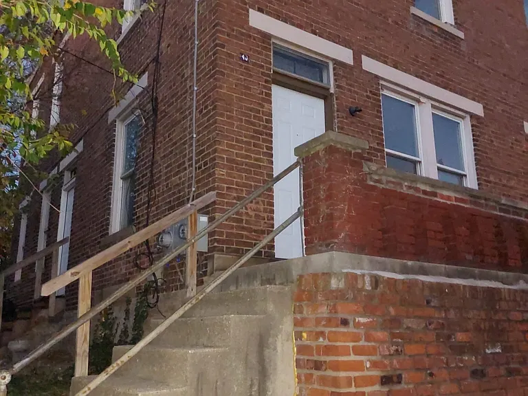 40 Wuest St #38 — Photo 2