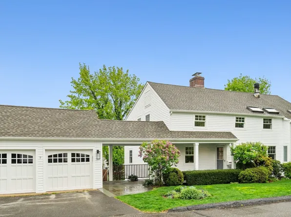7 Drum Rd, Norwalk, CT 06853