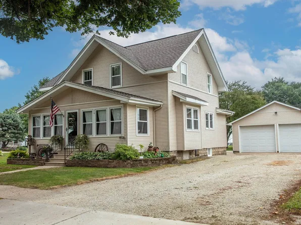 314 S Mather St, Clarksville, IA 50619