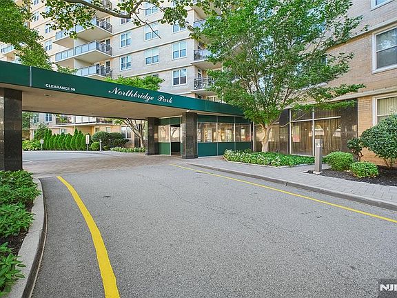 3rd image of 2200 Central Rd #3U