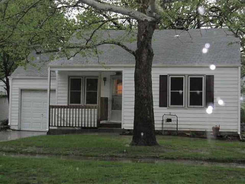 1st image of 122 S Saint Paul St