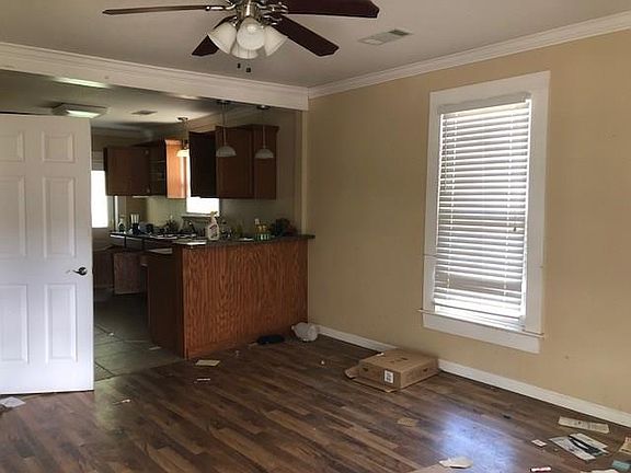 5th image of 1119 Poplar St