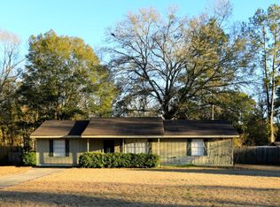 522 Pinafore Ln, Hinesville, GA 31313