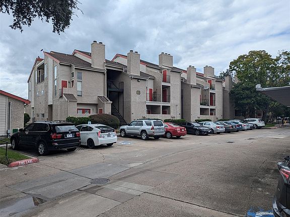 2nd image of 10855 Meadowglen Ln APT 810