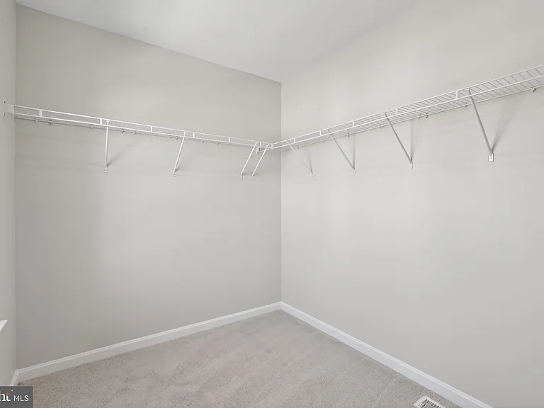 183 Caterpillar Dr — Photo 23