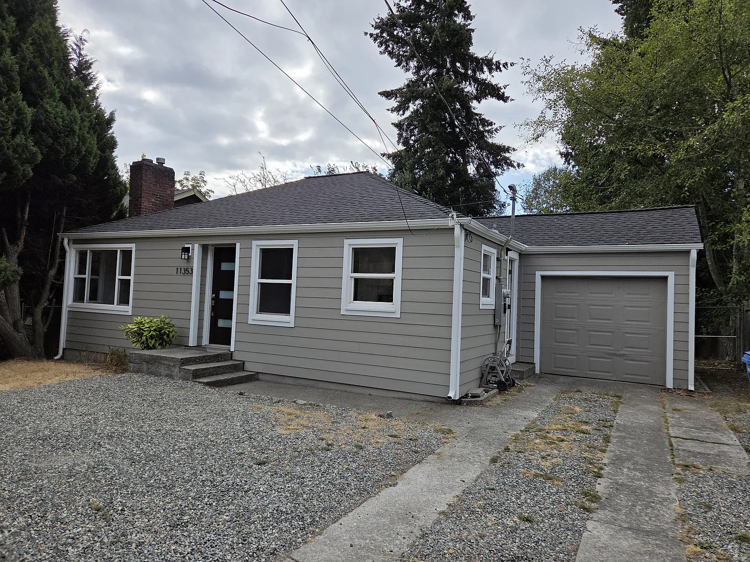 3 bed, 1280 sqft, $3,300 — Photo 1