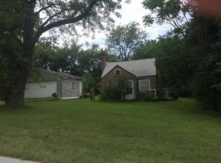 5422 W Woodland Dr, McHenry, IL 60050