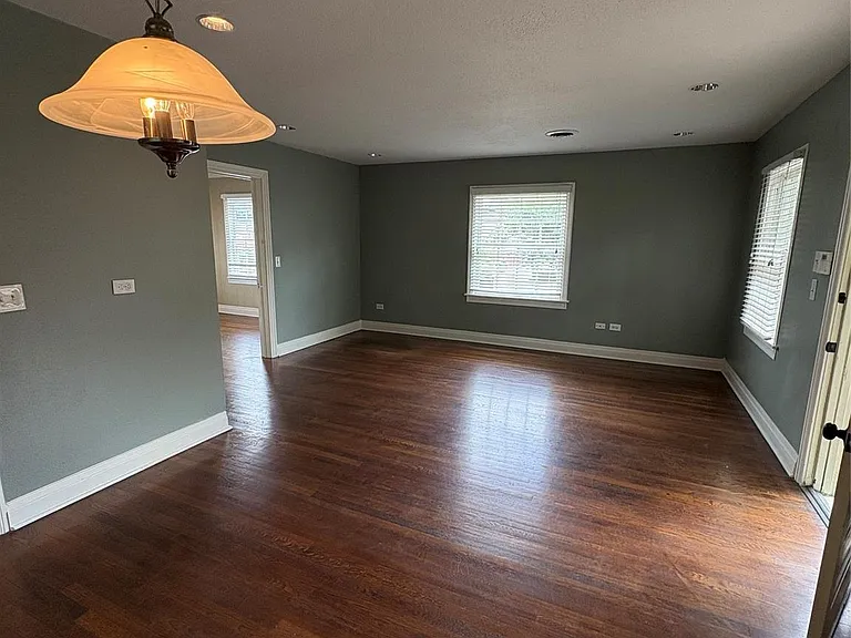 1025 Beverly St — Photo 7