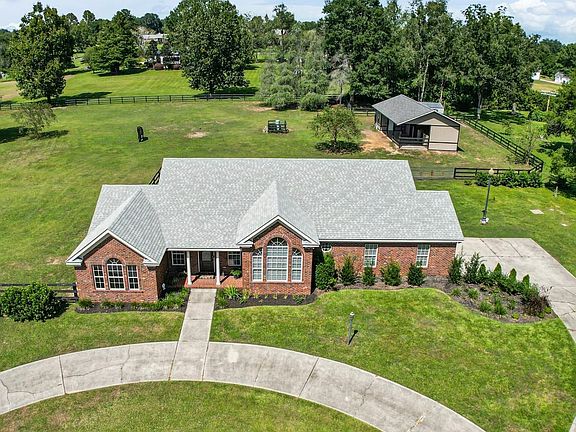 2nd image of 6025 Redfield Cir
