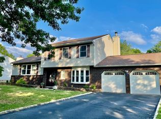 6 Ballas Ln, Piscataway, NJ 08854