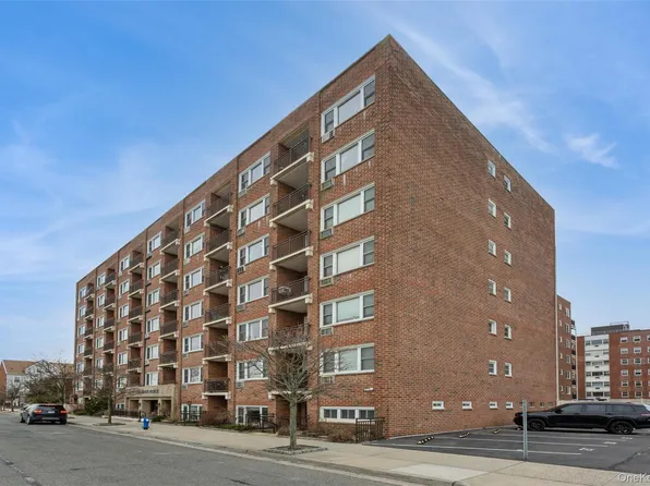 740 E Broadway #4D, Long Beach, NY 11561