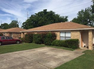 621 W Ridge Dr, College Station, TX 77845