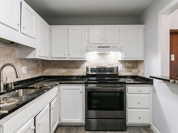 31-33 Town Hill Avenue