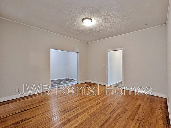 4th image of 3005 W 5th St