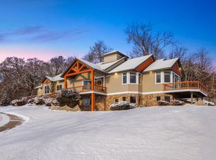 1855 Wood Run Pl, Onalaska, WI 54650