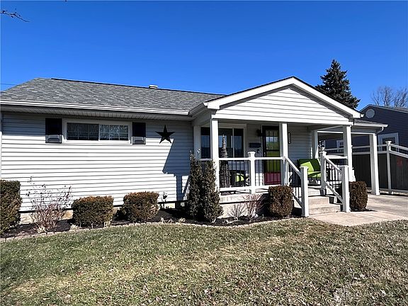3rd image of 5809 Hendon Ave