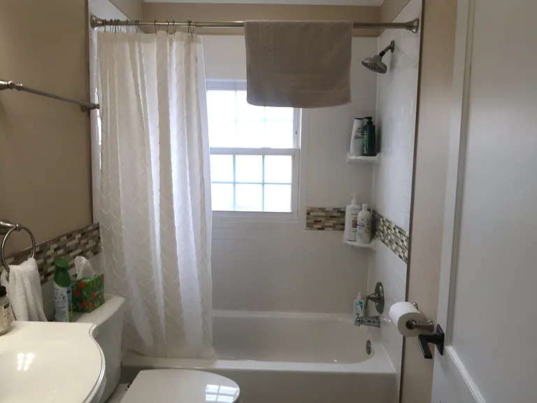 1725 Oak Park Dr — Photo 43